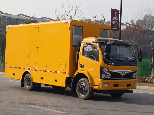 电力工程车