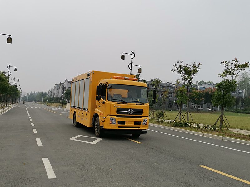 天锦救险车