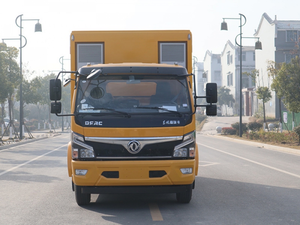 电力工程车